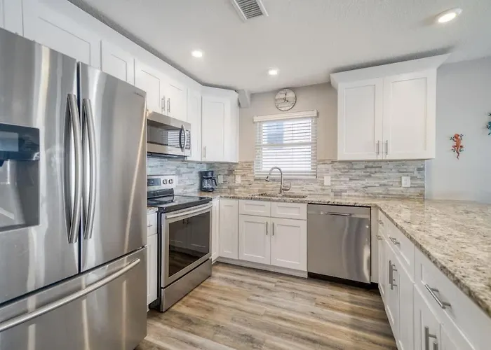 Four Shores Unit 1 Direct Gulf With Pool &